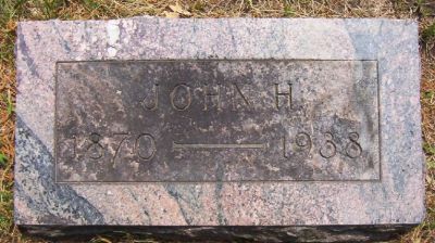 Headstone John H. Boekeloo (#79)